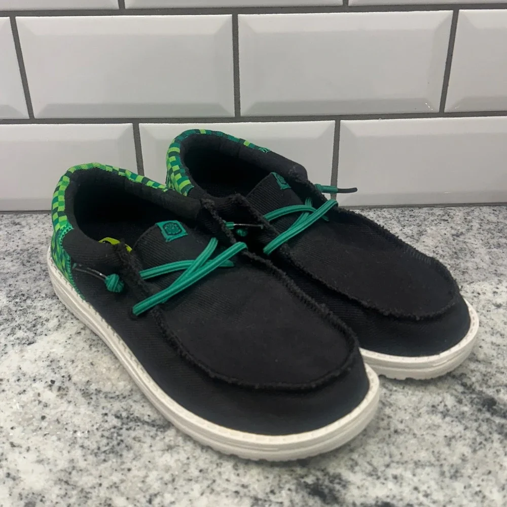 Hey Dude Kids J5 Wally Funky Gaming Black Green Checkered Slip On Loafers
